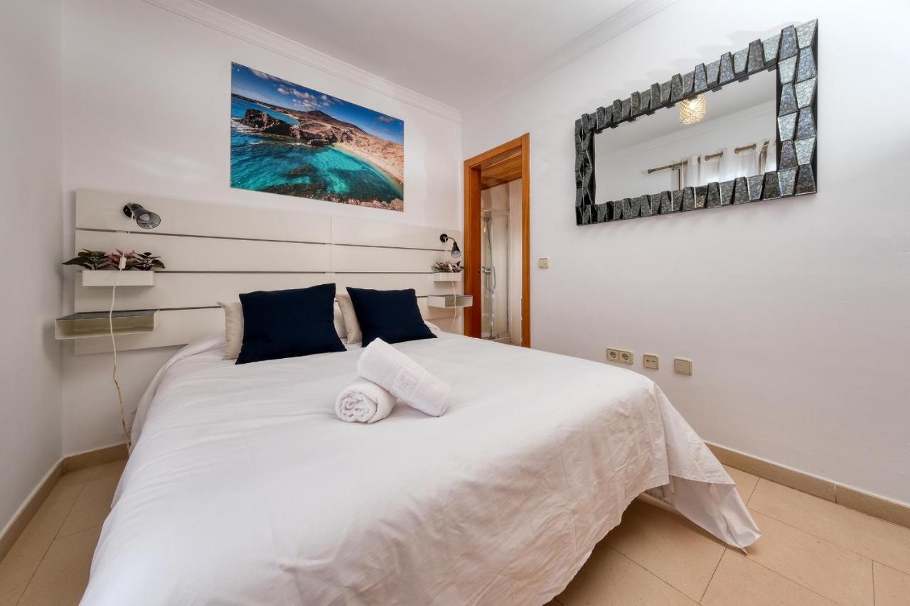 Villa Flavia-Private Pool, Jacuzzi, Sea Views Плая Бланка Екстериор снимка
