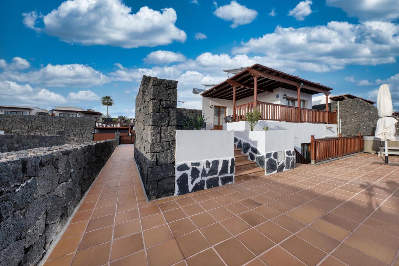 Villa Flavia-Private Pool, Jacuzzi, Sea Views Плая Бланка Екстериор снимка