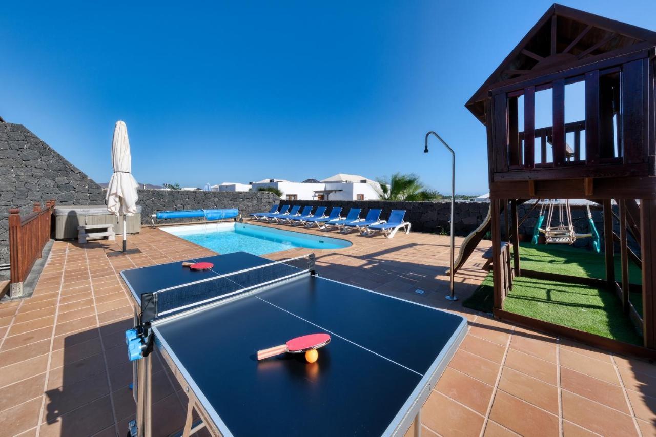 Villa Flavia-Private Pool, Jacuzzi, Sea Views Плая Бланка Екстериор снимка