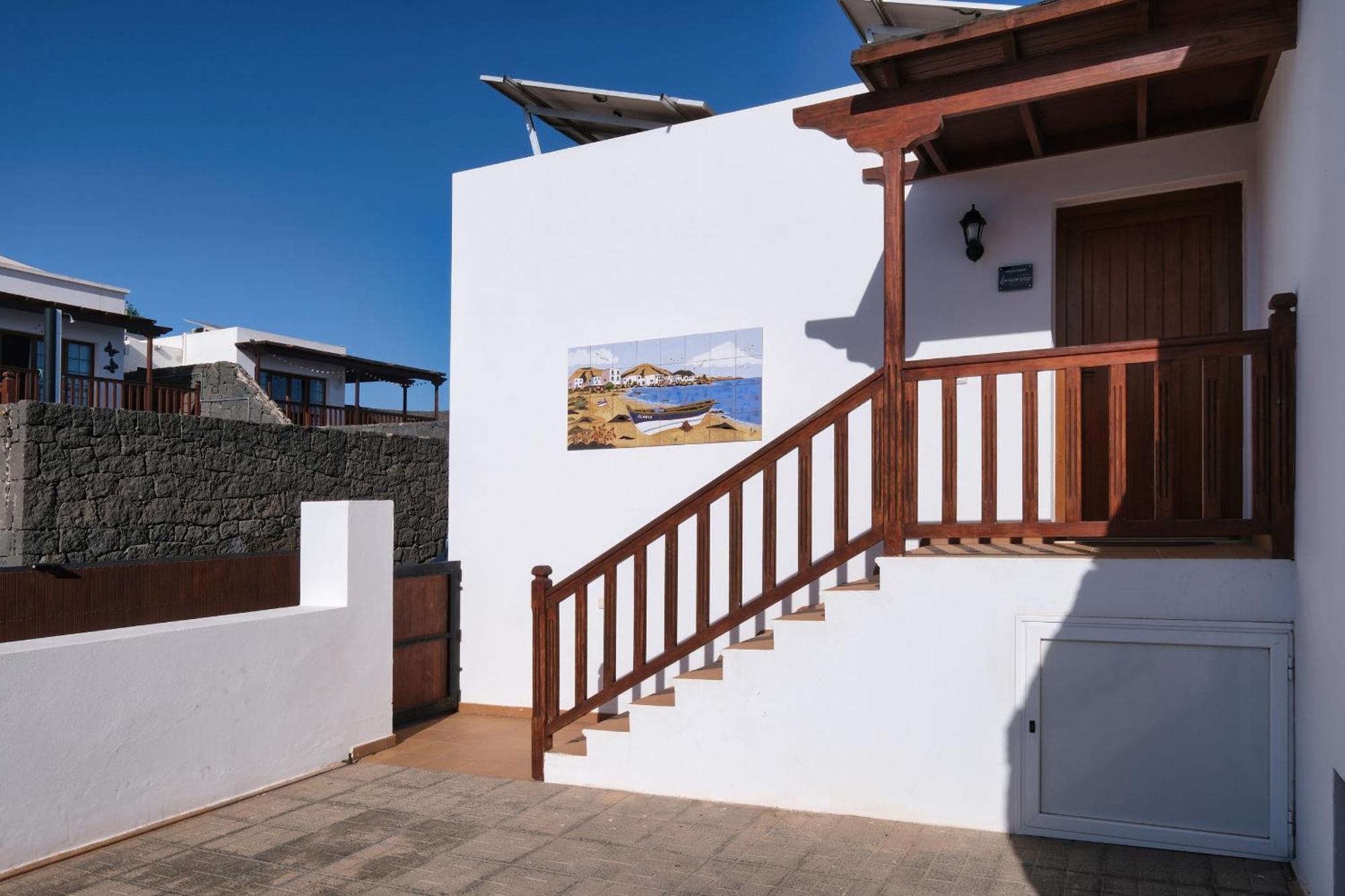 Villa Flavia-Private Pool, Jacuzzi, Sea Views Плая Бланка Екстериор снимка