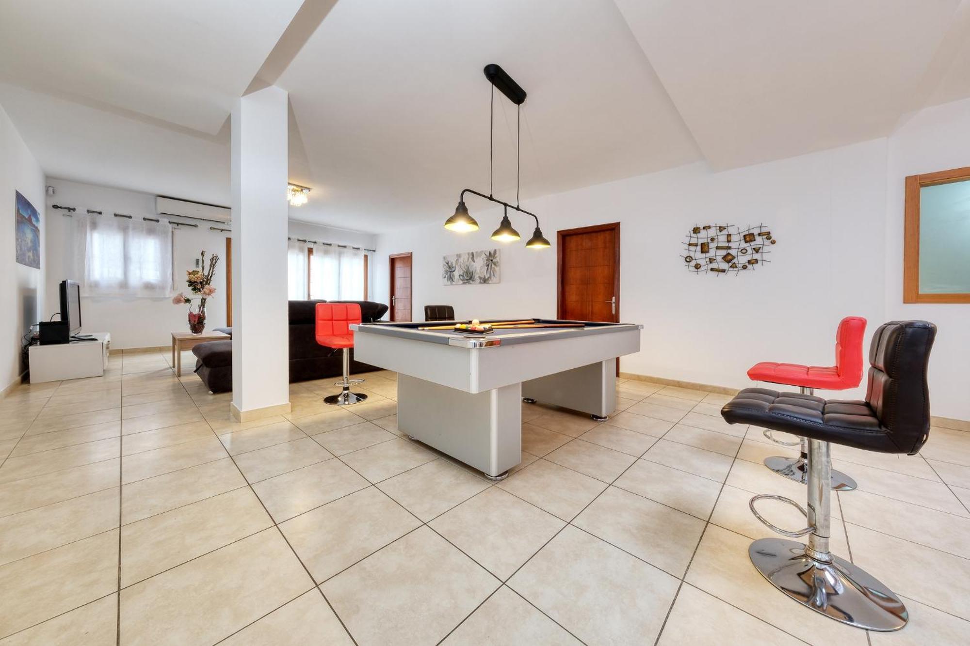 Villa Flavia-Private Pool, Jacuzzi, Sea Views Плая Бланка Екстериор снимка